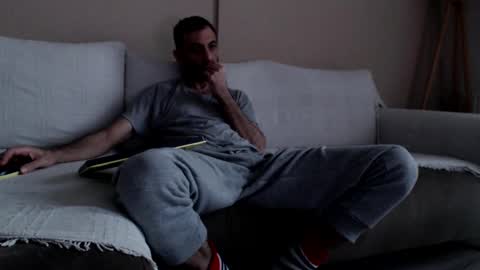 prince_89 online show from December 8, 5:07 am