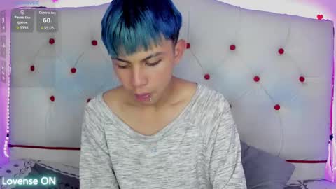 Snapshot of princeapolo_anki chatting on September 17, 9:27 pm Prince online show from September 17, 9:27 pm