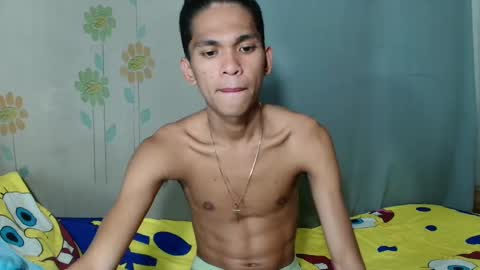 Snapshot of princeofcumxxx chatting on February 3, 12:47 pm Mel online show from February 3, 12:47 pm