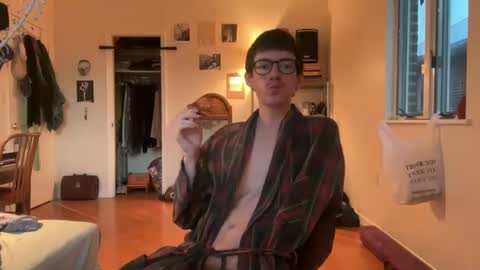 Peaches online show from January 22, 10:06 pm