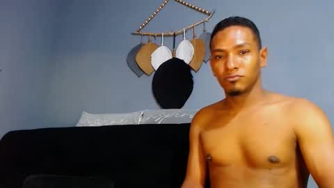 Grande y Gruesa online show from February 22, 9:01 am