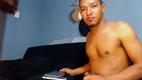 Grande y Gruesa online show from February 25, 12:45 pm