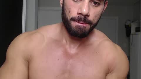 promuscles4u online show from December 18, 11:08 pm