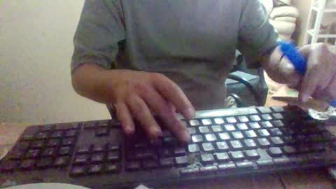 pup_y online show from November 17, 8:23 pm