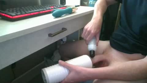 pussypounder420690 online show from June 19, 9:41 pm
