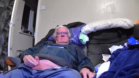 Genital sucker online show from January 10, 9:41 pm