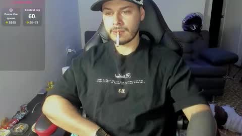 ragnar_lothbrok77 online show from March 16, 3:13 am