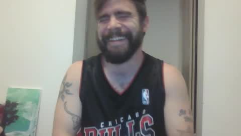 Snapshot of ragnor_vex chatting on February 25, 9:57 pm Ragnor vex online show from February 25, 9:57 pm