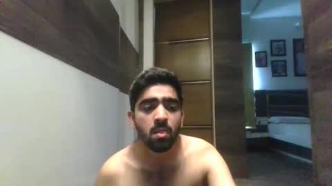 rahull11606 online show from October 13, 3:23 am