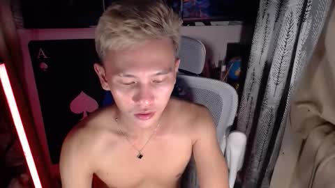 ralfhuge24 online show from April 3, 12:46 pm