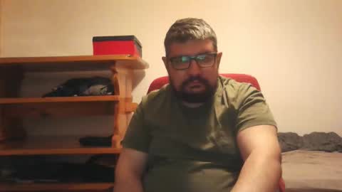 ralinbenzin89 online show from April 24, 9:50 pm