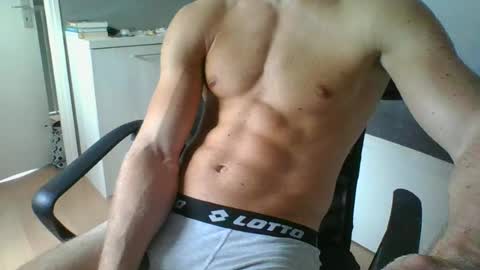 ramonjoosse2001 online show from July 2, 10:43 am