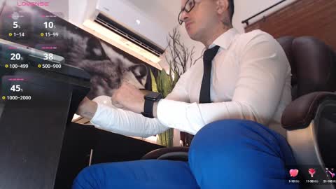 Snapshot of randylukehot chatting on January 9, 3:26 am randylukehot online show from January 9, 3:26 am