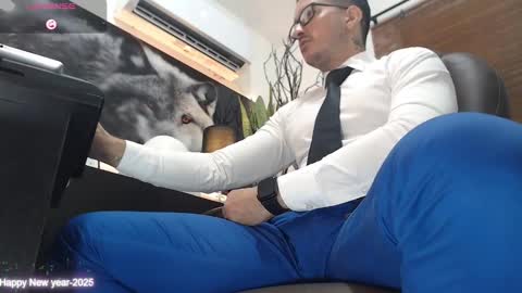 Snapshot of randylukehot chatting on February 14, 6:19 pm randylukehot online show from February 14, 6:19 pm
