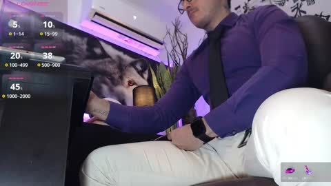 Snapshot of randylukehot chatting on December 15, 1:00 pm randylukehot online show from December 15, 1:00 pm
