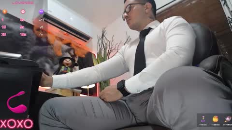 Snapshot of randylukehot chatting on October 13, 1:11 am randylukehot online show from October 13, 1:11 am