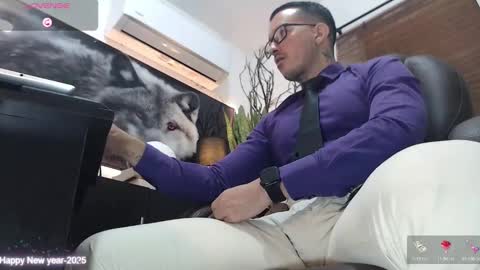 Snapshot of randylukehot chatting on February 21, 9:12 am randylukehot online show from February 21, 9:12 am