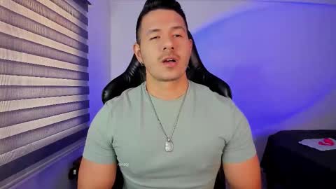 Jonas online show from November 8, 6:00 pm