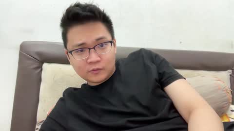 Snapshot of ratedepic17 chatting on February 3, 7:00 pm randomnaut online show from February 3, 7:00 pm