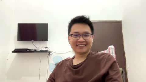 Snapshot of ratedepic17 chatting on February 28, 2:42 pm randomnaut online show from February 28, 2:42 pm