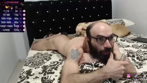 RaulWildBoy27 online show from March 2, 9:19 pm