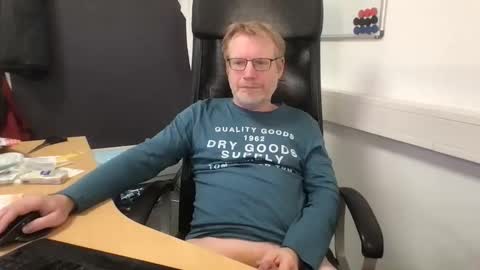 Raunchy me online show from November 17, 2:53 pm