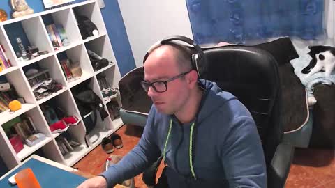 ravingr3d3 online show from November 1, 10:03 pm