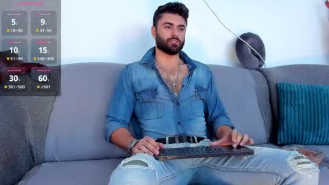 Snapshot of rawadam chatting on January 26, 6:17 am Adam online show from January 26, 6:17 am