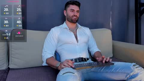 Snapshot of rawadam chatting on January 11, 8:54 am Adam online show from January 11, 8:54 am
