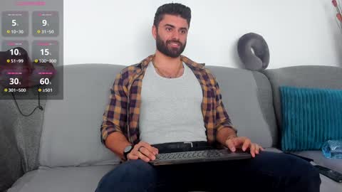 Snapshot of rawadam chatting on January 27, 8:18 am Adam online show from January 27, 8:18 am