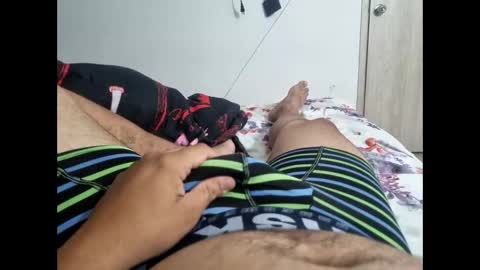 ray_rey1210 online show from February 19, 3:36 am