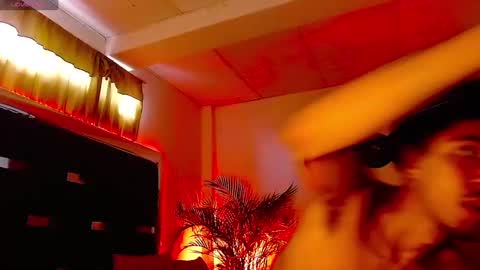 Snapshot of raydevil_ chatting on January 24, 3:13 pm Rayn online show from January 24, 3:13 pm