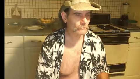 Snapshot of raylene4u2 chatting on September 29, 6:01 am Ray online show from September 29, 6:01 am