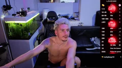 Rayzel online show from February 20, 1:13 am