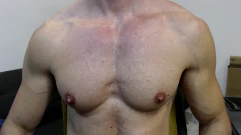 razorramon13 online show from December 7, 7:05 am