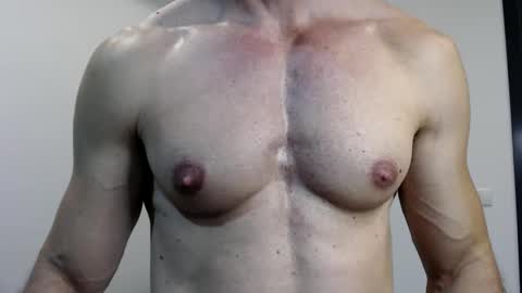 razorramon13 online show from December 18, 4:06 pm