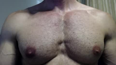 razorramon13 online show from December 17, 7:37 am