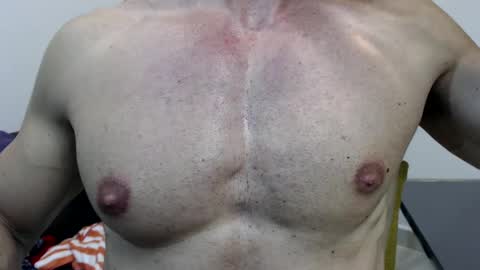 razorramon13 online show from December 12, 7:19 am