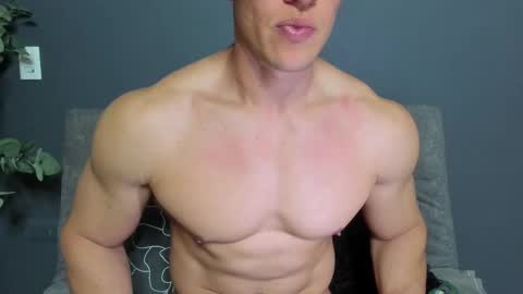 twitter REECET26 instagram RECCETAYLOR online show from March 28, 11:49 pm