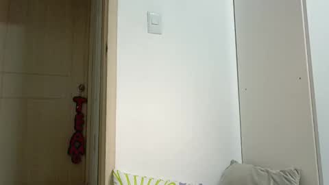 RedsoulReaver online show from December 20, 2:07 am