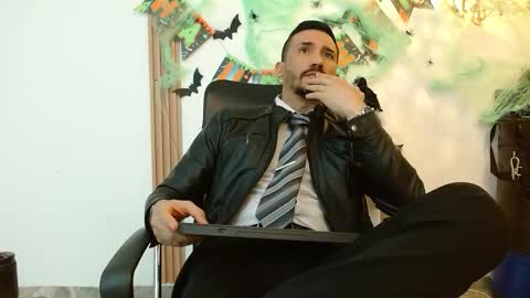   REIKO  online show from October 20, 7:07 pm