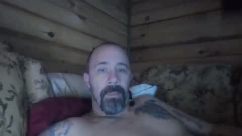 Snapshot of remington543 chatting on January 21, 2:33 am remington543 online show from January 21, 2:33 am