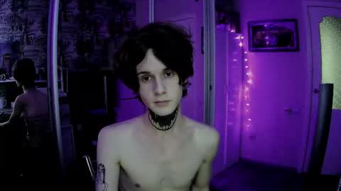 RemiTrash online show from November 4, 9:10 am