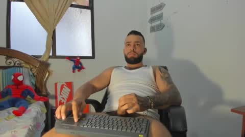 Snapshot of remy_sten chatting on January 6, 10:58 pm Rmy Steen online show from January 6, 10:58 pm