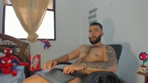 Snapshot of remy_sten chatting on December 5, 8:56 pm Rmy Steen online show from December 5, 8:56 pm