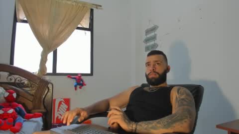 Snapshot of remy_sten chatting on December 18, 10:13 pm Rmy Steen online show from December 18, 10:13 pm