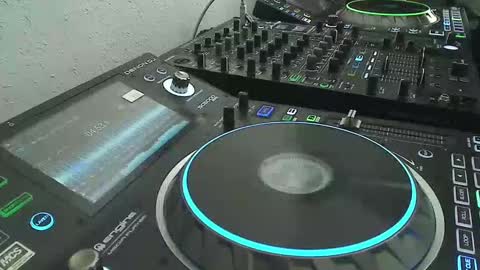 Snapshot of reticuli chatting on December 12, 6:42 pm GearPorn online show from December 12, 6:42 pm