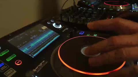 Snapshot of reticuli chatting on January 11, 9:15 am GearPorn online show from January 11, 9:15 am