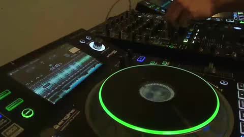 Snapshot of reticuli chatting on December 16, 11:39 pm GearPorn online show from December 16, 11:39 pm