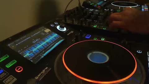 Snapshot of reticuli chatting on January 26, 2:35 am GearPorn online show from January 26, 2:35 am